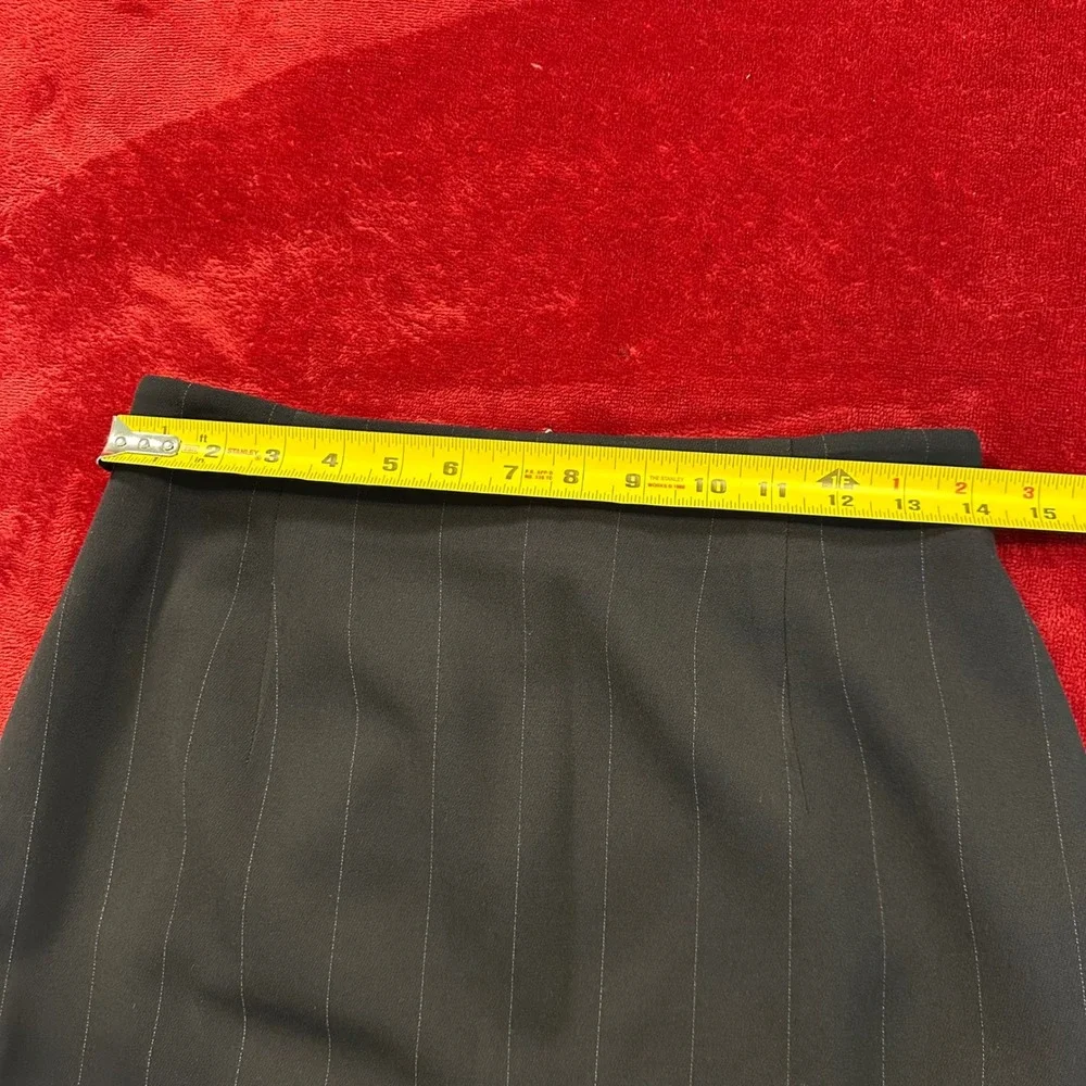Ann‎ Taylor Wool Blend Pinstripe Pencil Skirt Charcoal Grey Size 8 Professional